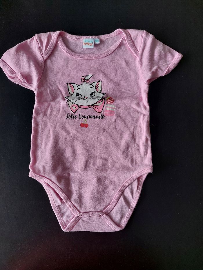 Lot de 25 bodys fille 18mois - photo numéro 10
