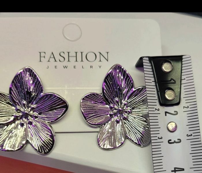 Boucle d'oreille fleur - photo numéro 2