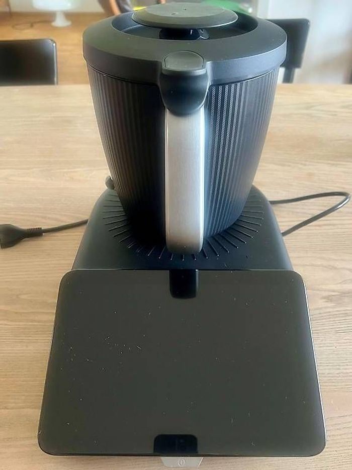 Thermomix tm7 avec sa valise - photo numéro 2