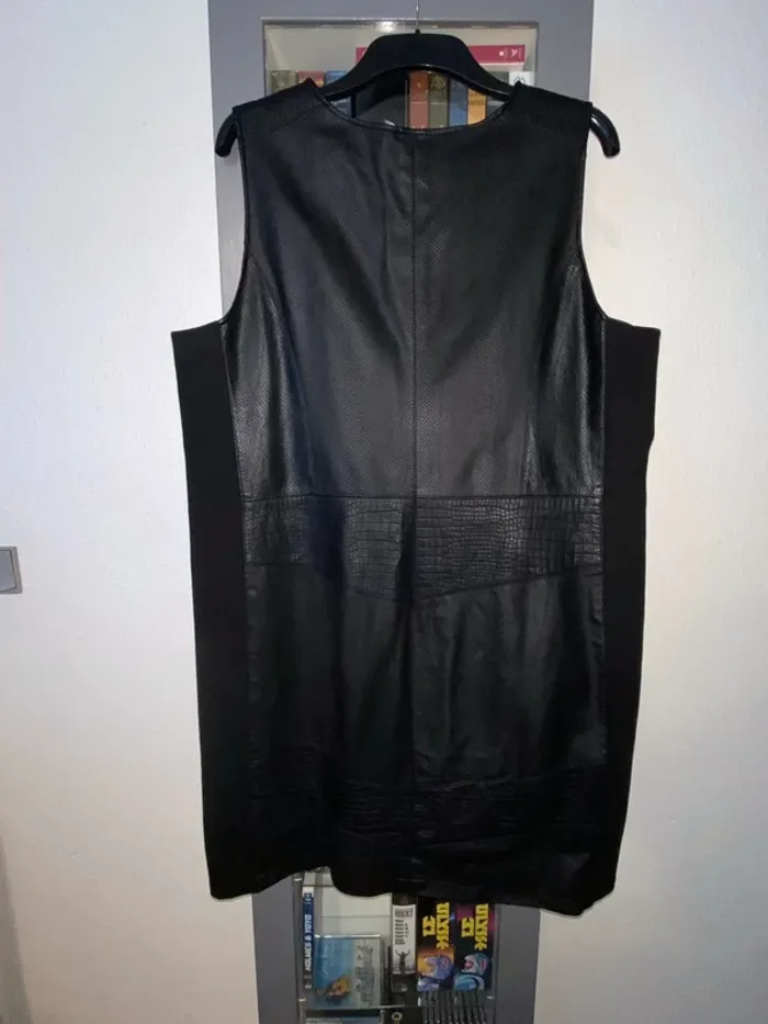 superbe robe noir simili cuir bi-matières M&S mode taille 52 - photo numéro 4