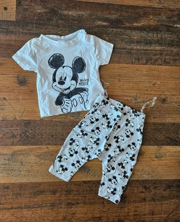 Ensemble t-shirt et pantalon Mickey Disney 3mois