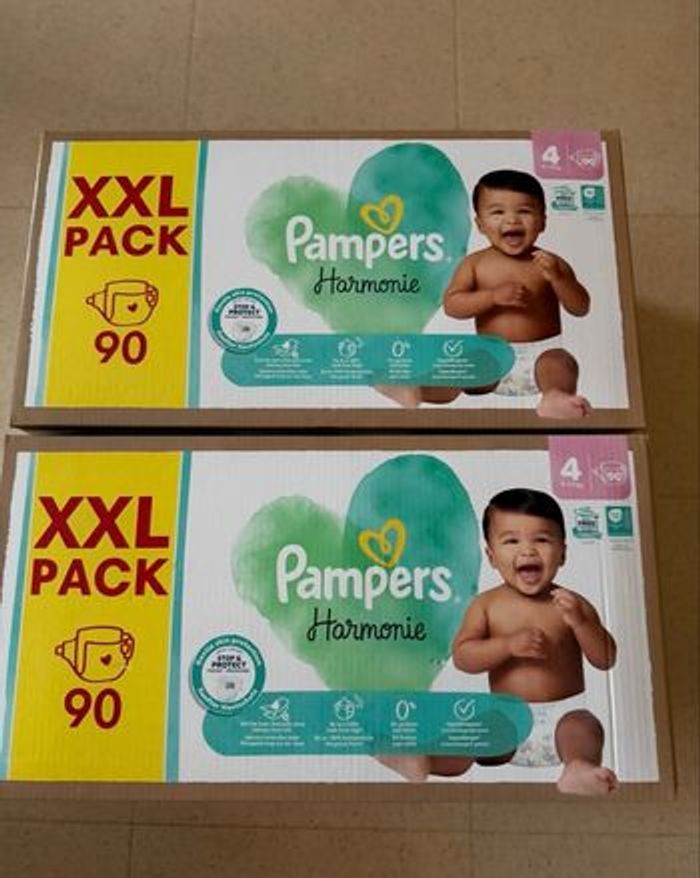 Lot de 180 couches Pampers harmonie taille 4