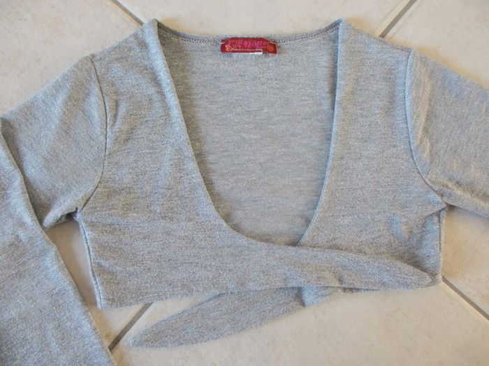 Gilet fin court gris pailleté fille P’tit Môme - 8 ans - photo numéro 2