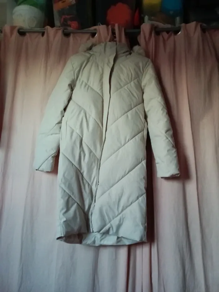 Doudoune oversize beige taille S comme neuve