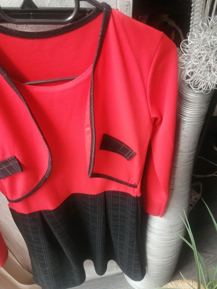 Robe manche longue rouge à carreaux 14A - photo numéro 3