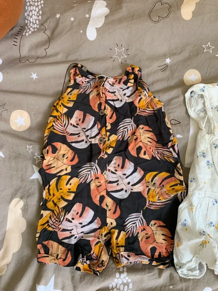 Une combi et une robe 86cm - photo numéro 4