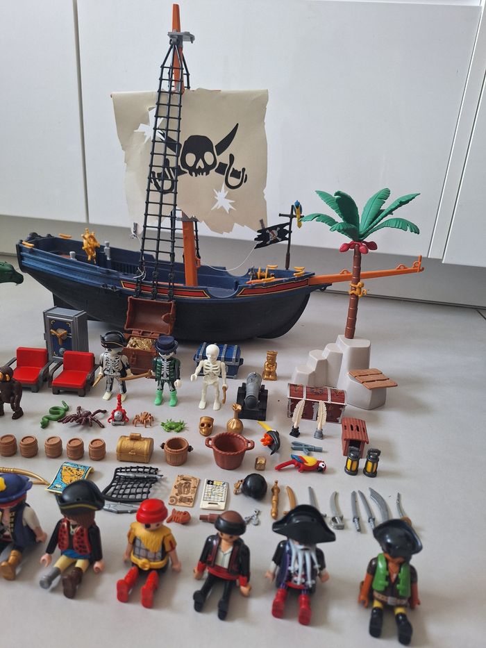 Lot playmobil pirates, bateau et monstre des mers - photo numéro 3