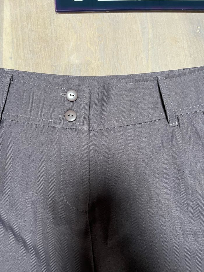 Short gris - photo numéro 2