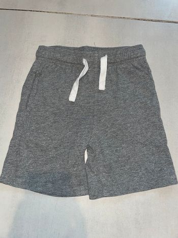 Short gris
