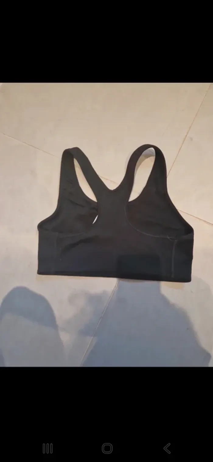 Brassiere nike taille s / 85b ou 85c neuf sans étiquette - photo numéro 3