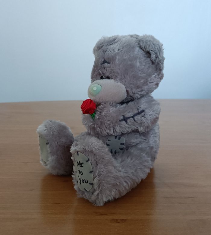 Peluche Doudou Ours gris avec rose rouge. Me to you. 19 cm - photo numéro 2