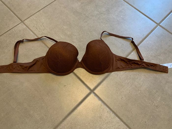 Soutien gorge - photo numéro 2