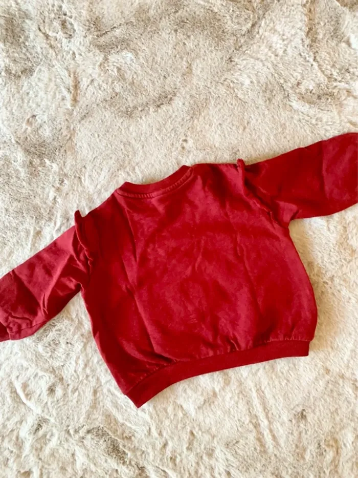 Sweat rouge imprimé H&M – 12 mois (80 cm) - photo numéro 2