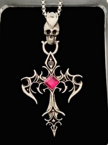 Chaîne + pendentif gothique