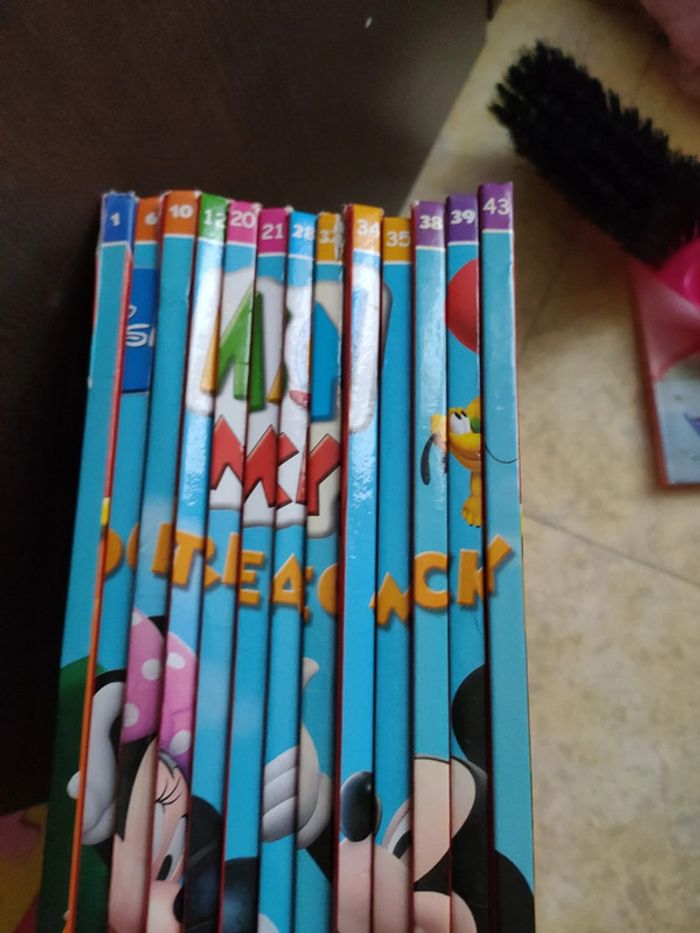 Lot 13 livres la maison de Mickey - photo numéro 2