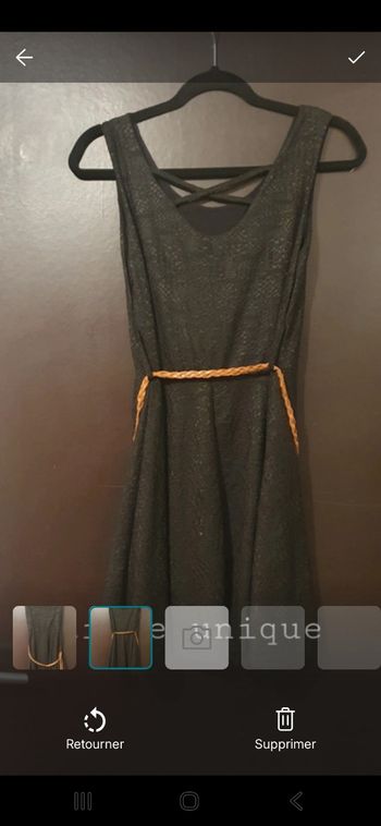 Robe noir avec ceinture