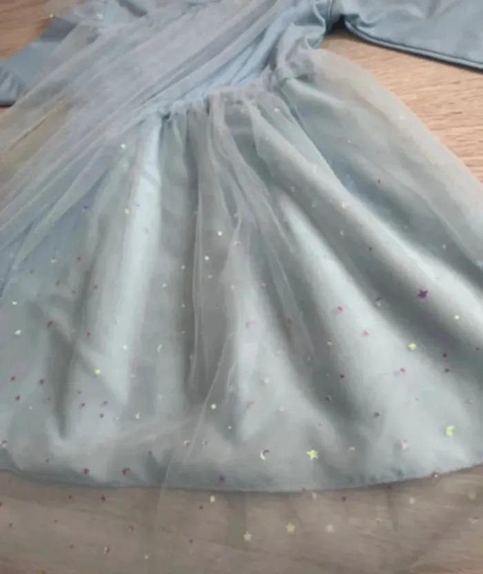Superbe robe Elsa reine de neige 5 ans - photo numéro 8