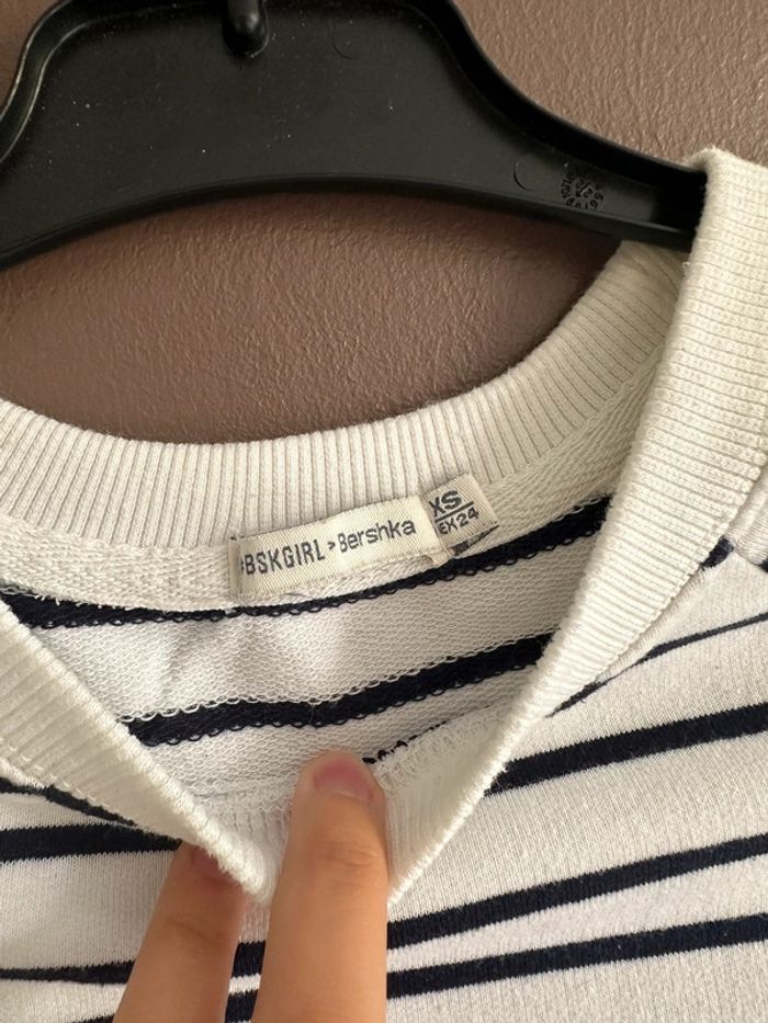 Pull rayé Bershka - photo numéro 4