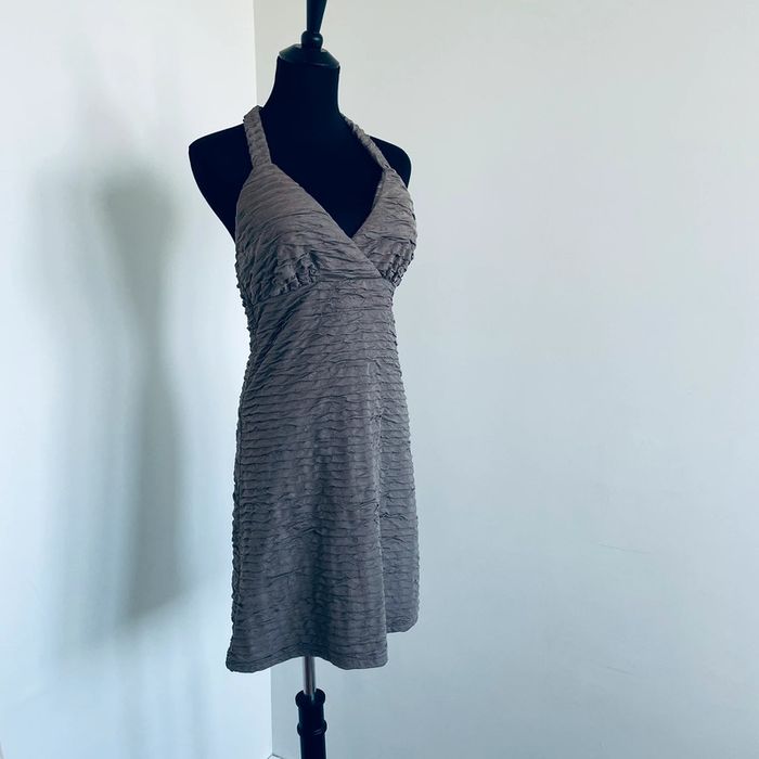 🚨 Négociable 🚨 très bon état. Robe. Taille 38. - photo numéro 4