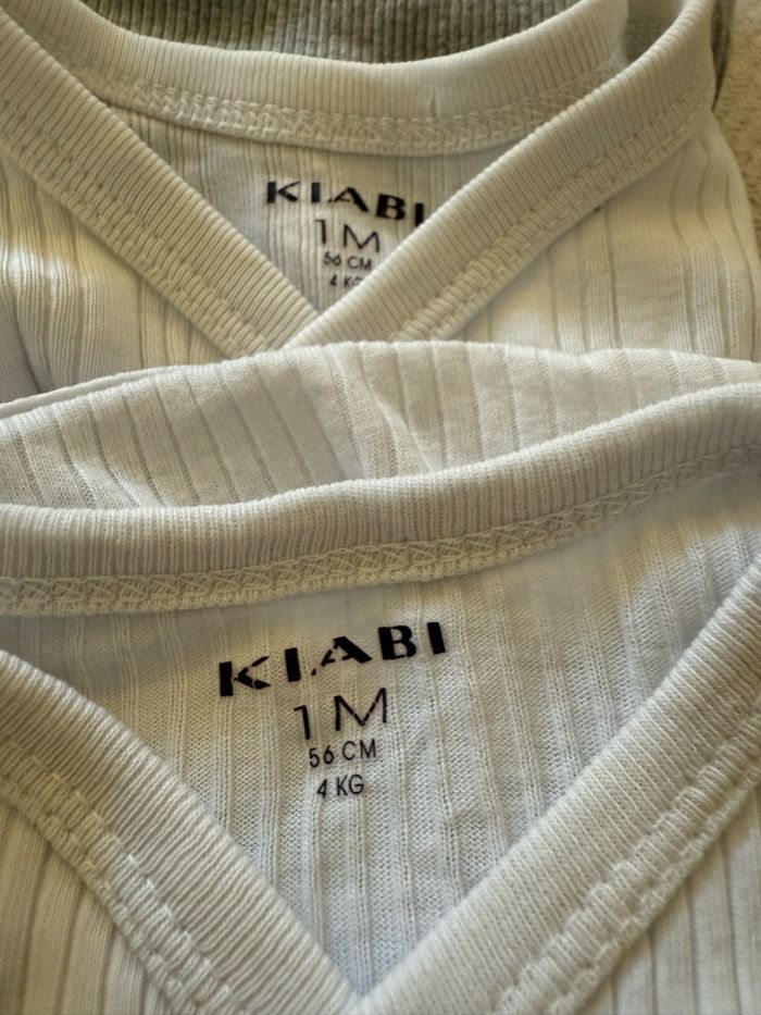 Lot de 5 bodies Kiabi - photo numéro 2