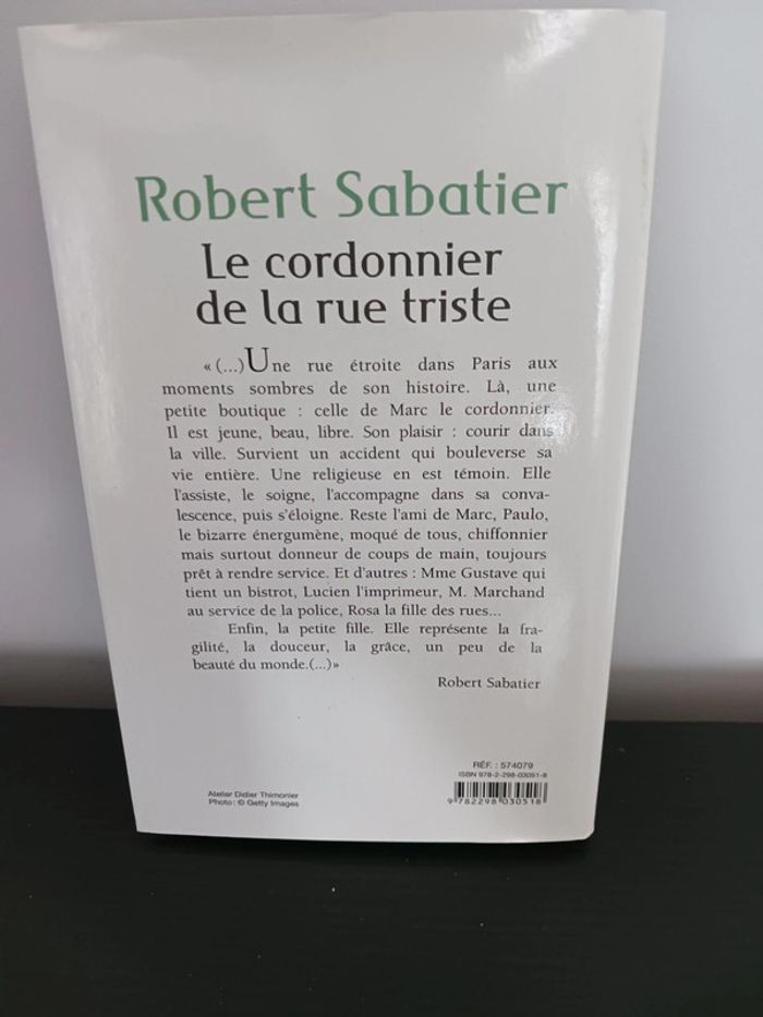 Roman Le cordonnier de la rue triste - photo numéro 2