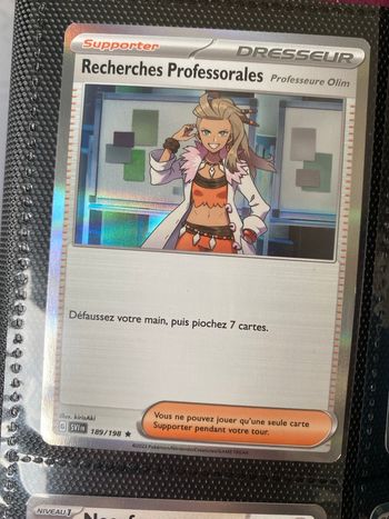 Carte Pokémon holographique neuf