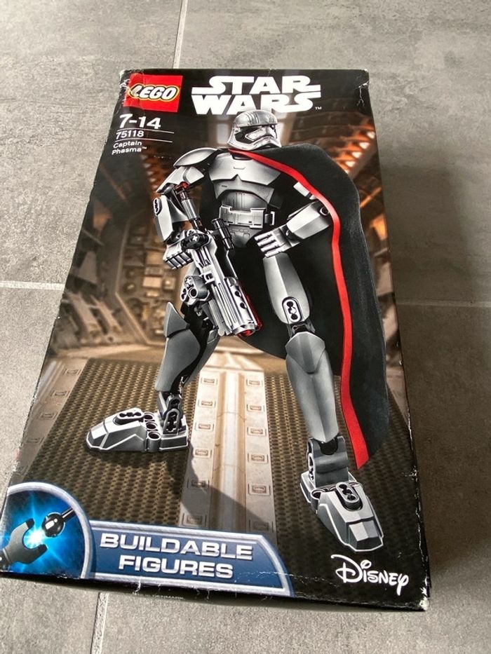 Lot Lego Star Wars "Captain Phasma" et "Finn" 75116, 75118 NEUF ! - photo numéro 4