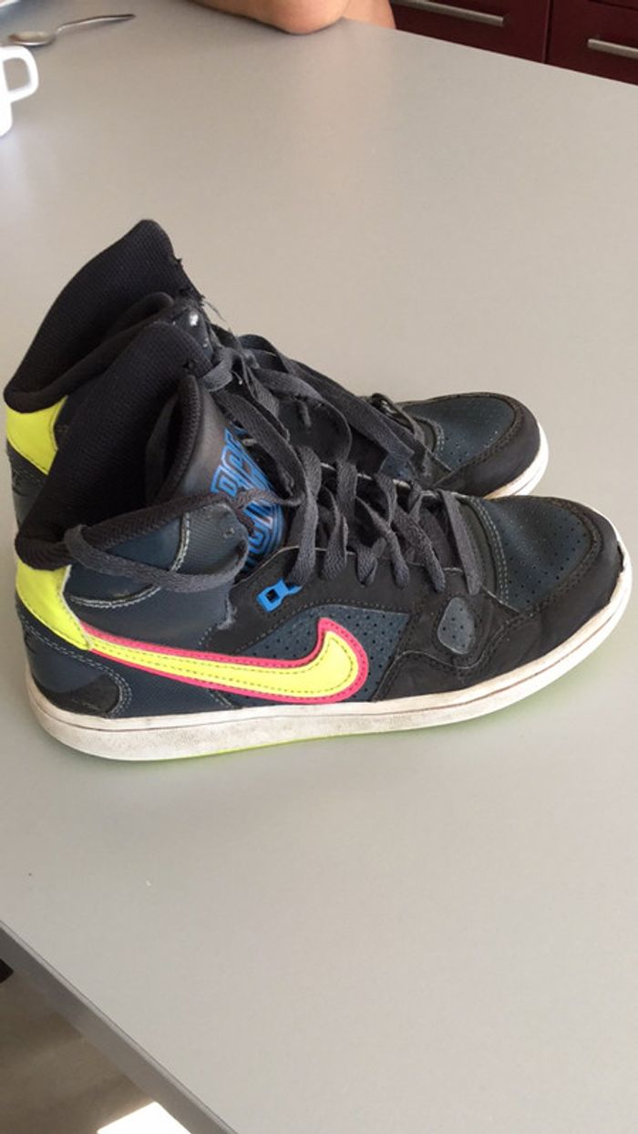 Baskets Nike T37,5 - photo numéro 3