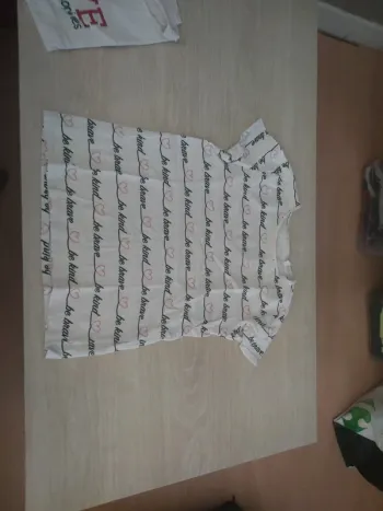 T-shirt blanc be kind ne brave 12 ans