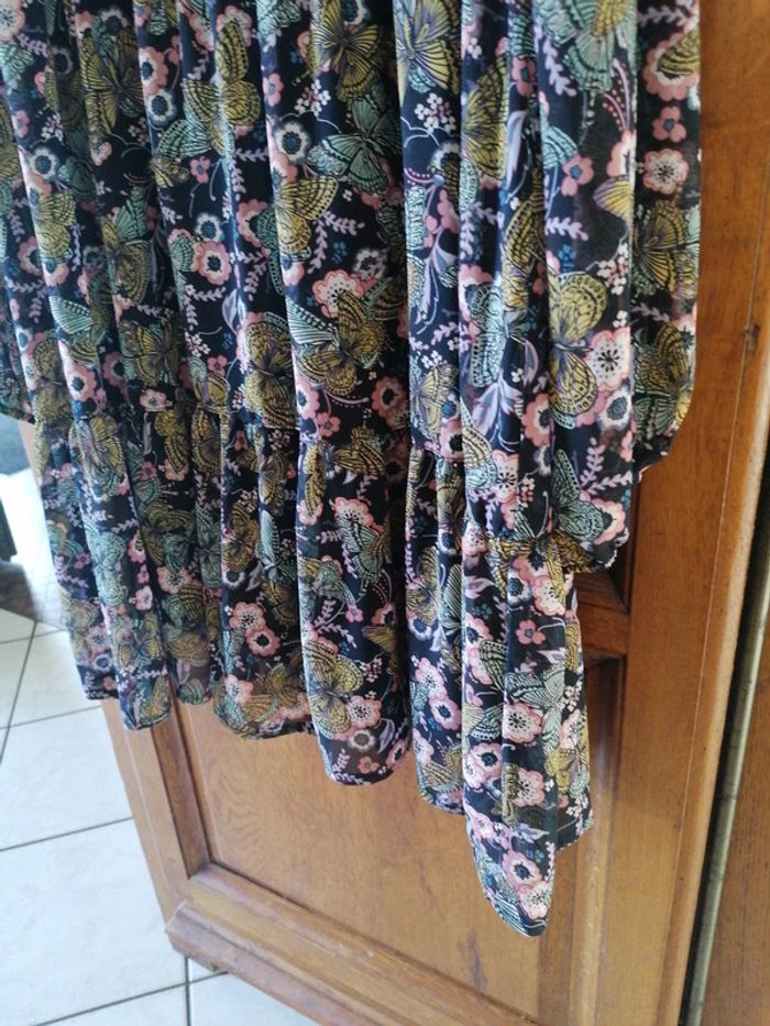 Robe évasée papillon taille 42 cachecache comme neuve - photo numéro 3