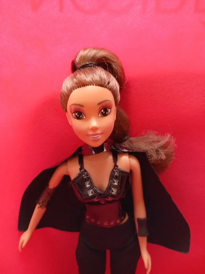 Barbie Chicca vampiro - photo numéro 2