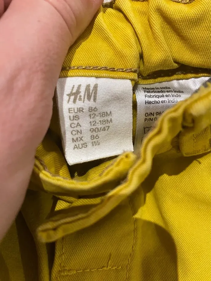 Pantalon H&m moutarde 18 mois - photo numéro 2