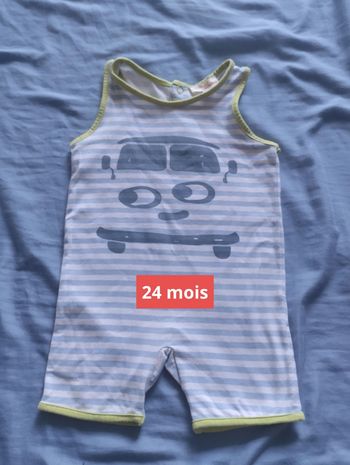 Barboteuse taille 24 mois