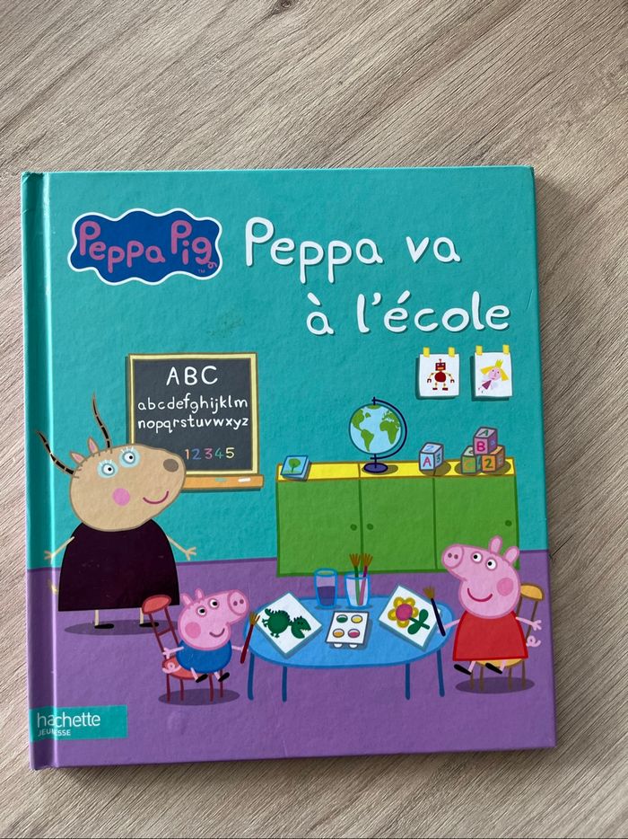 Livre peppa pig peppa va à l'école