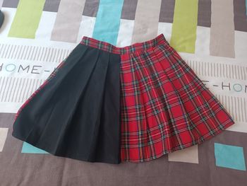 Jupe courte taille 12 ans