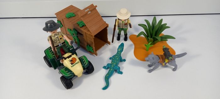 Playmobil braconniers