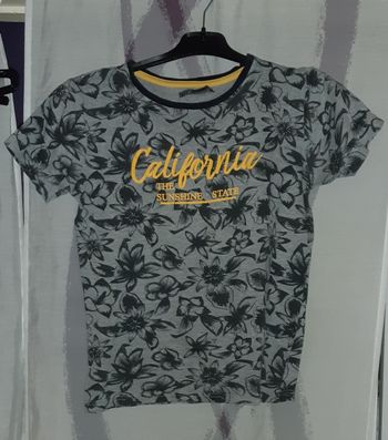 Tee-shirt garçon Taille 12 ans TQF collection