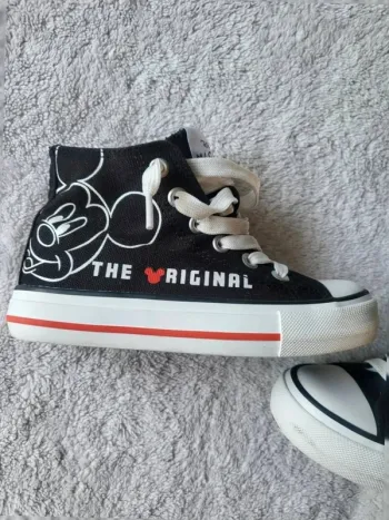 Baskets style converse montantes Mickey taille 28