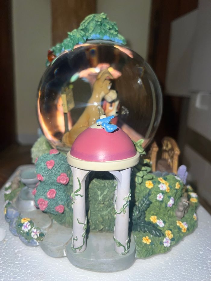 Boule à neige la belle et clochard