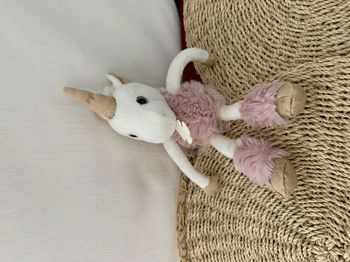Peluche doudou licorne blanc et rose histoire d'ours twist corne dorée à paillettes 