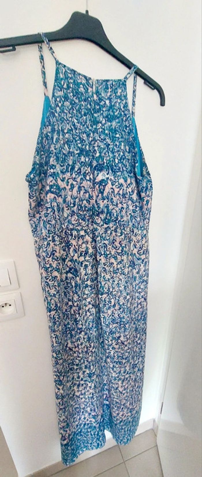 Très jolie robe longue T42 Kiabi - photo numéro 2