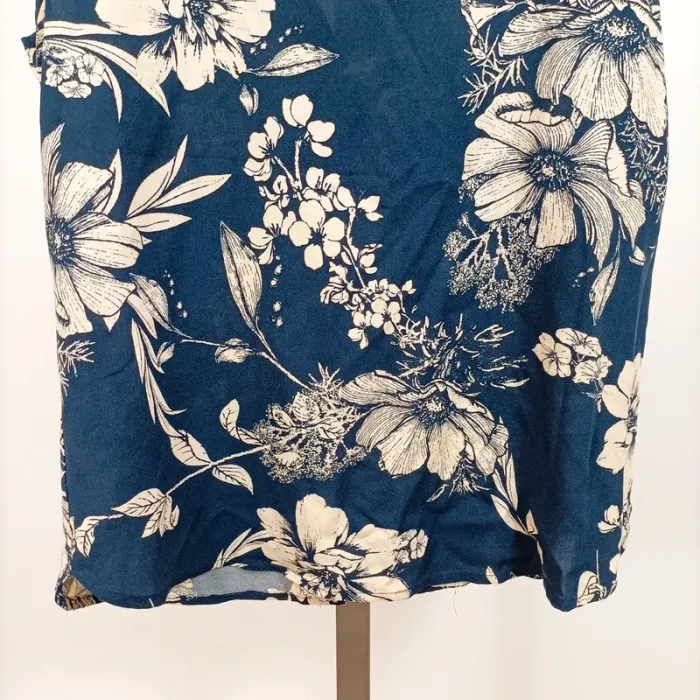 Top sans manches bleu fleuri col V – bpc selection – taille 36 A978 - photo numéro 9