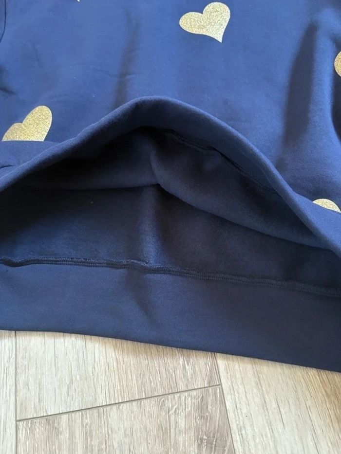 Sweat bleu marine à cœurs dorés pailletés - photo numéro 2