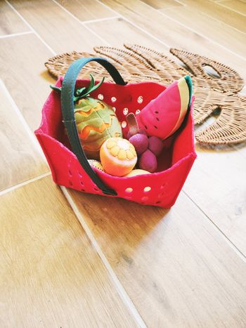 🍇Dinette panier/corbeille rouge avec divers aliments légumes en tissu- peluche