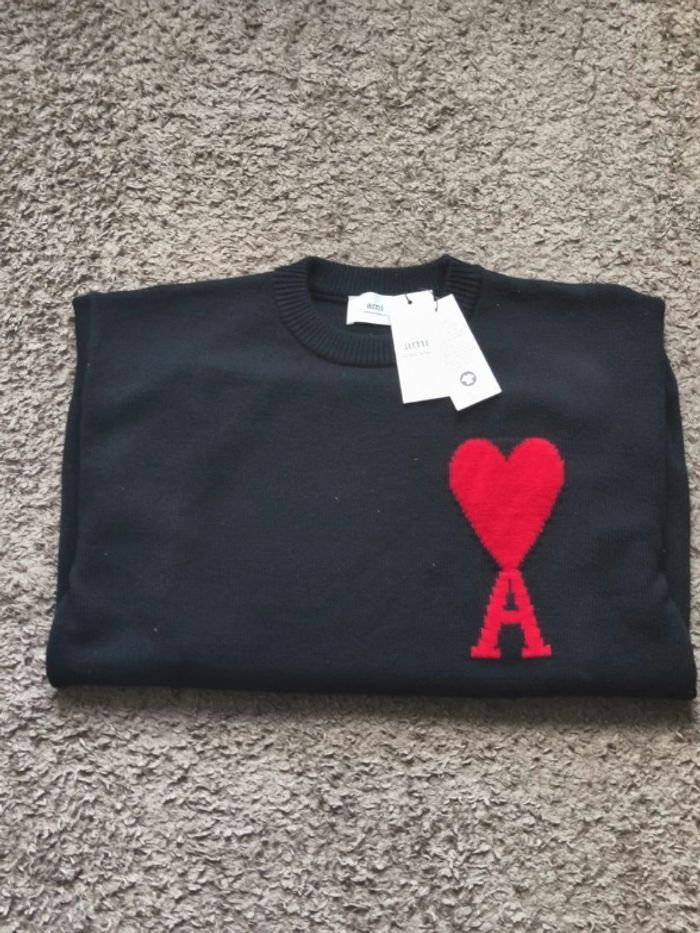 Pull ami paris taille S jamais porté