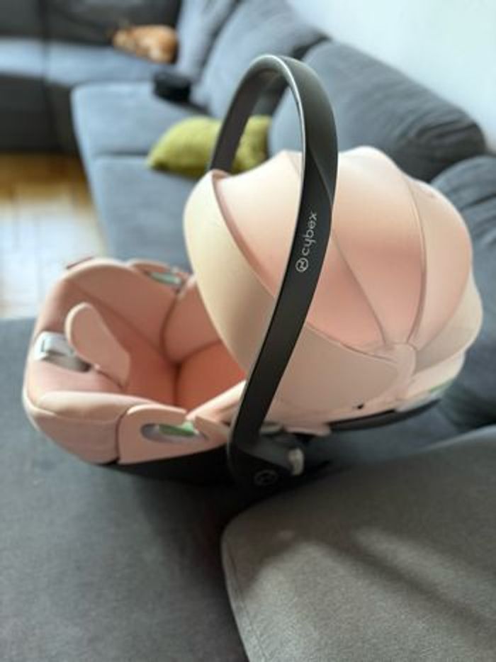 Siège-auto Cloud T i-Size - Cybex + base isofix compatible - photo numéro 3