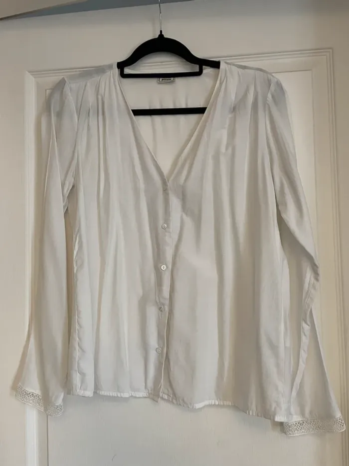 Blouse avec détails au manches