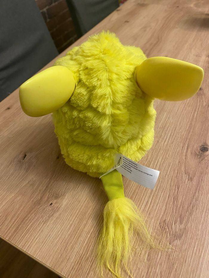 Furby jaune - photo numéro 3