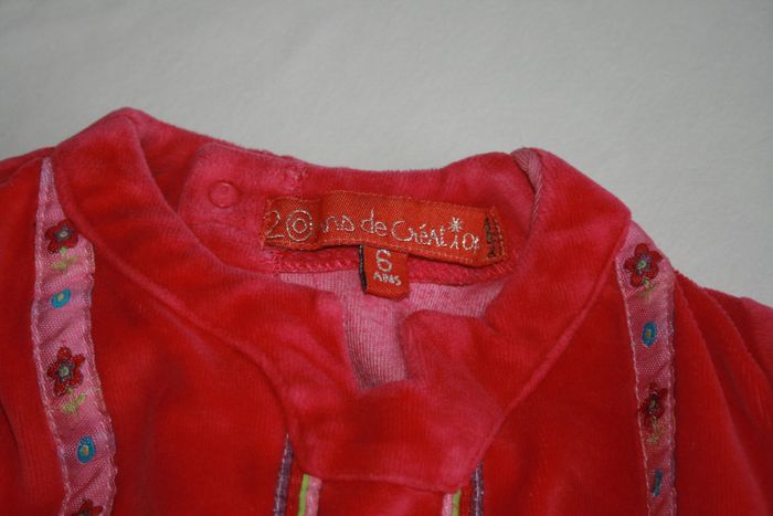 Chemise de nuit velours DPAM 6 ans TBE - photo numéro 2