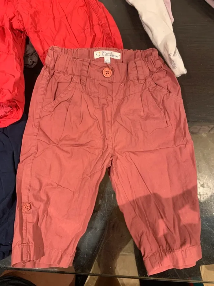 👶 Lot 4 pantalons + 2 collants fille – 12 mois – Bon état - photo numéro 3